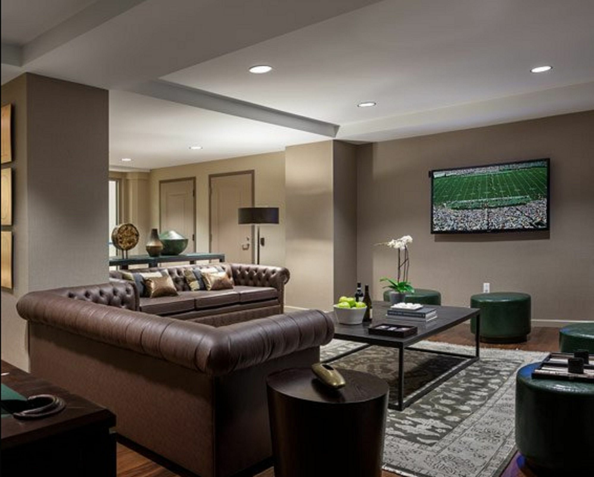 Global Luxury At Bay Village * Boston
