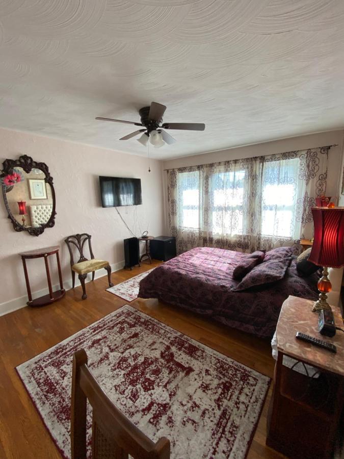 Natalie House Bed & Breakfast Boston