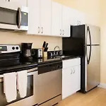Large Ceilings Centrally Located 4Bed 2Bath