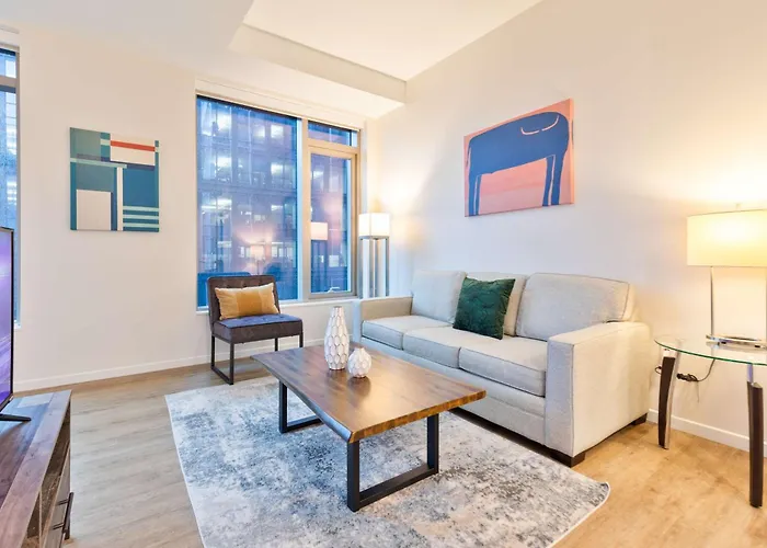 Luxury Apt Heart Of Seaport