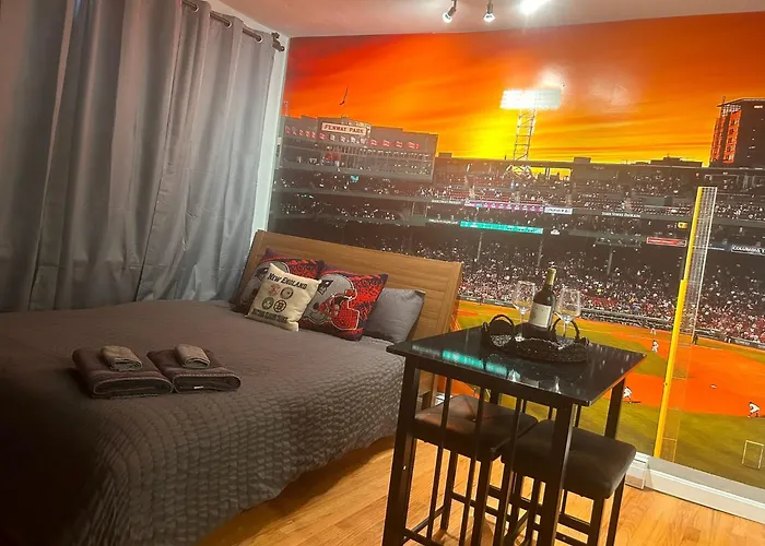 Downtown Boston Common Studio Theater District Chinatown Smart Hdtv Td Garden Bruins Celtics Patriots
