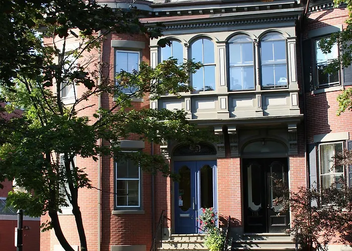 Encore Bed And Breakfast