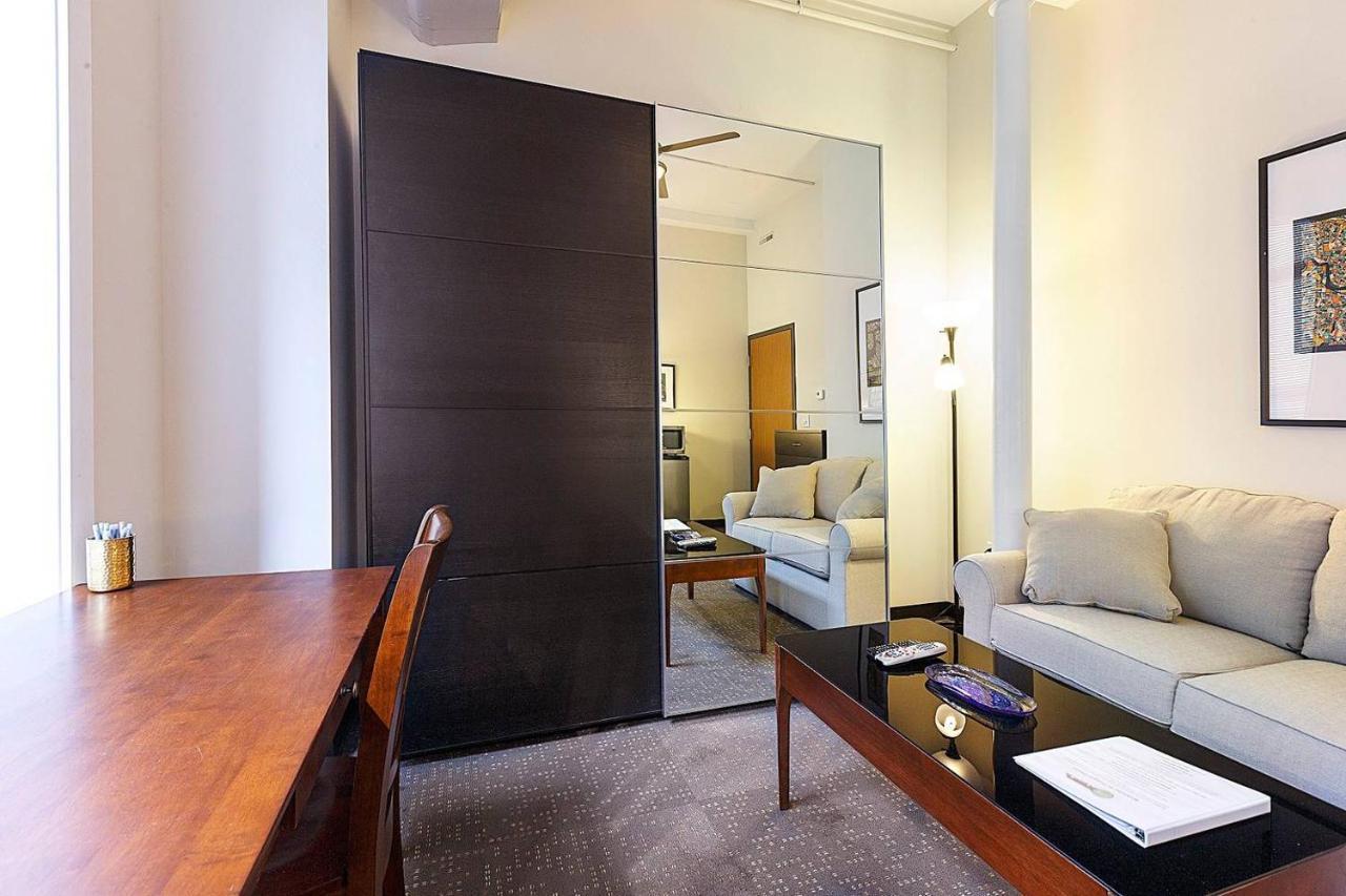 Studio Ready 4 Students & Traveling Professionals! 310 Apartment
