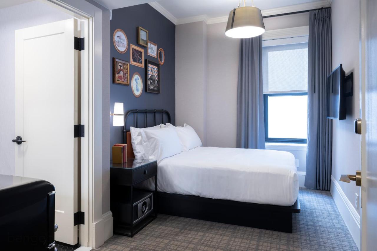 Copley Square Hotel, A Found