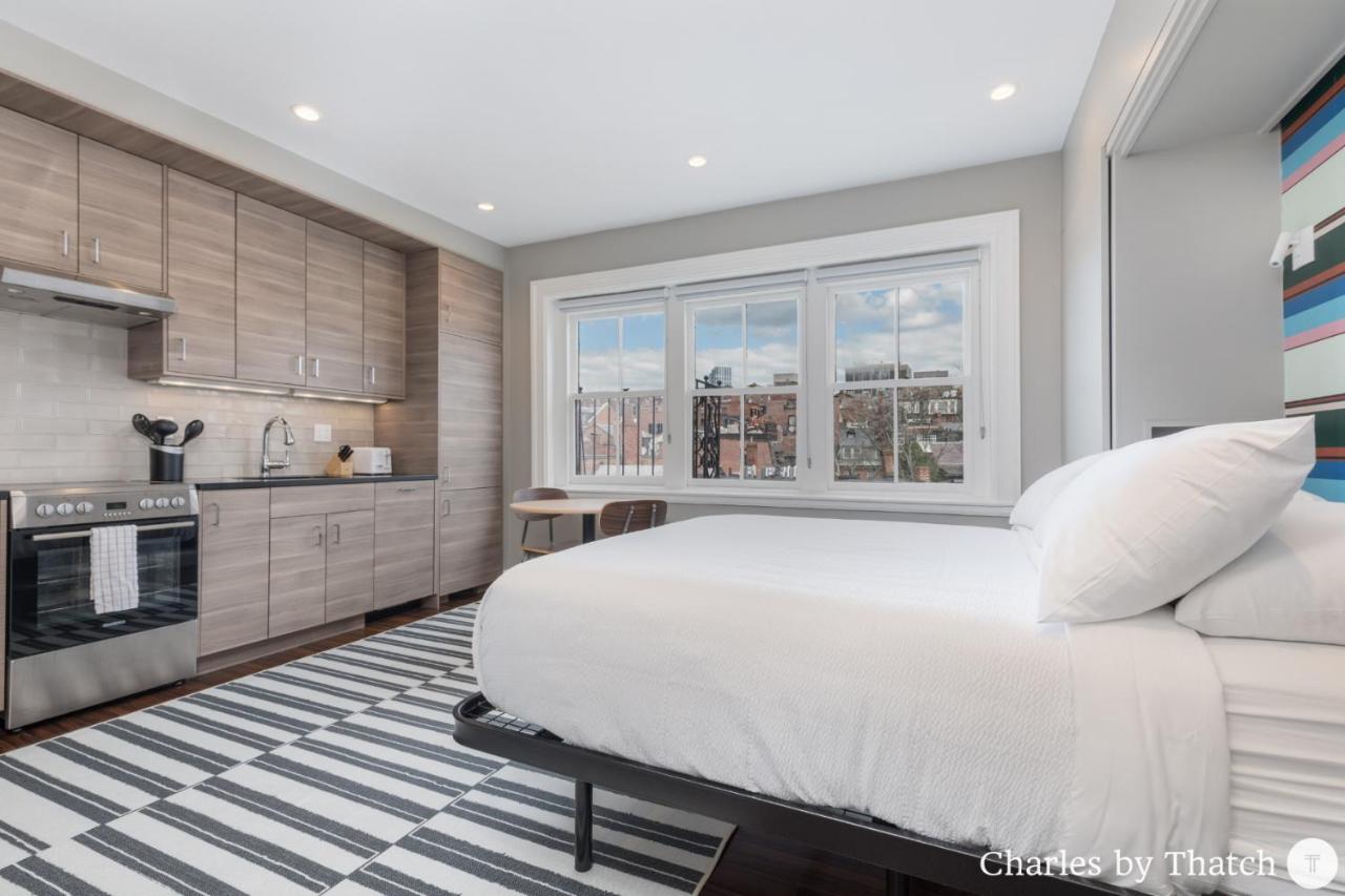 J Miller Flats By Thatch * Boston