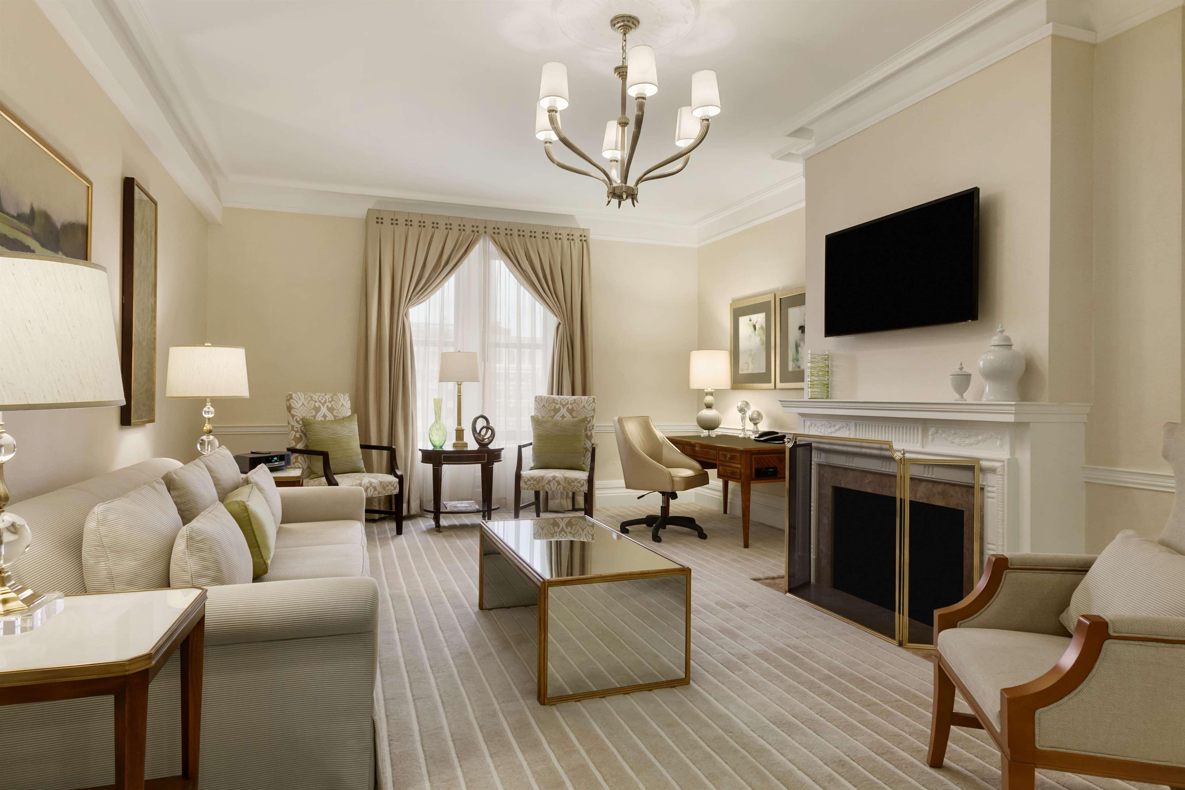 Fairmont Copley Plaza 5*