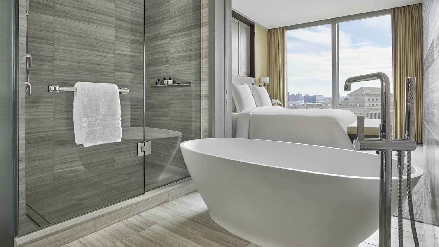 Four Seasons One Dalton Street,