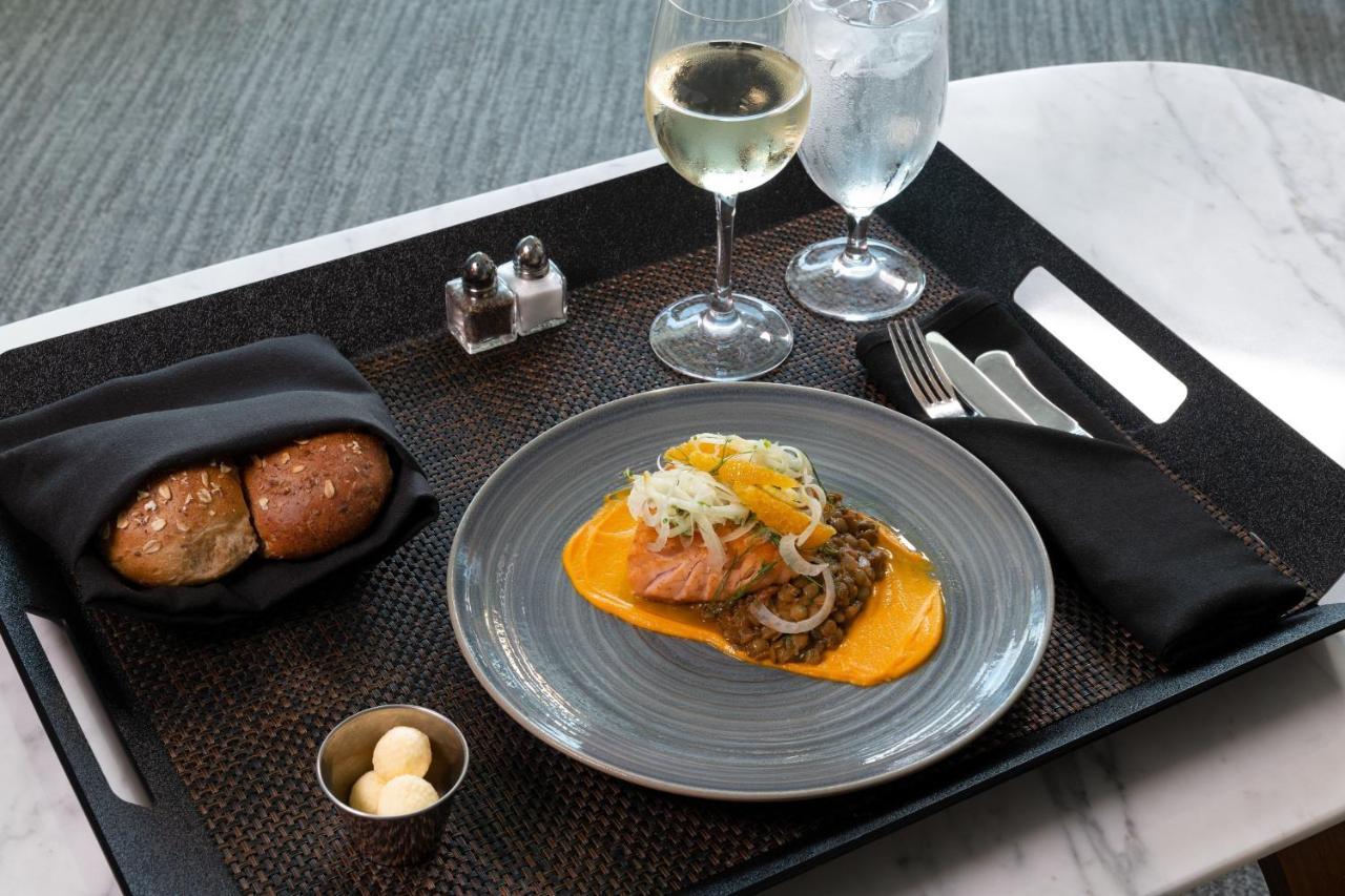 The Westin Seaport District 4* Boston