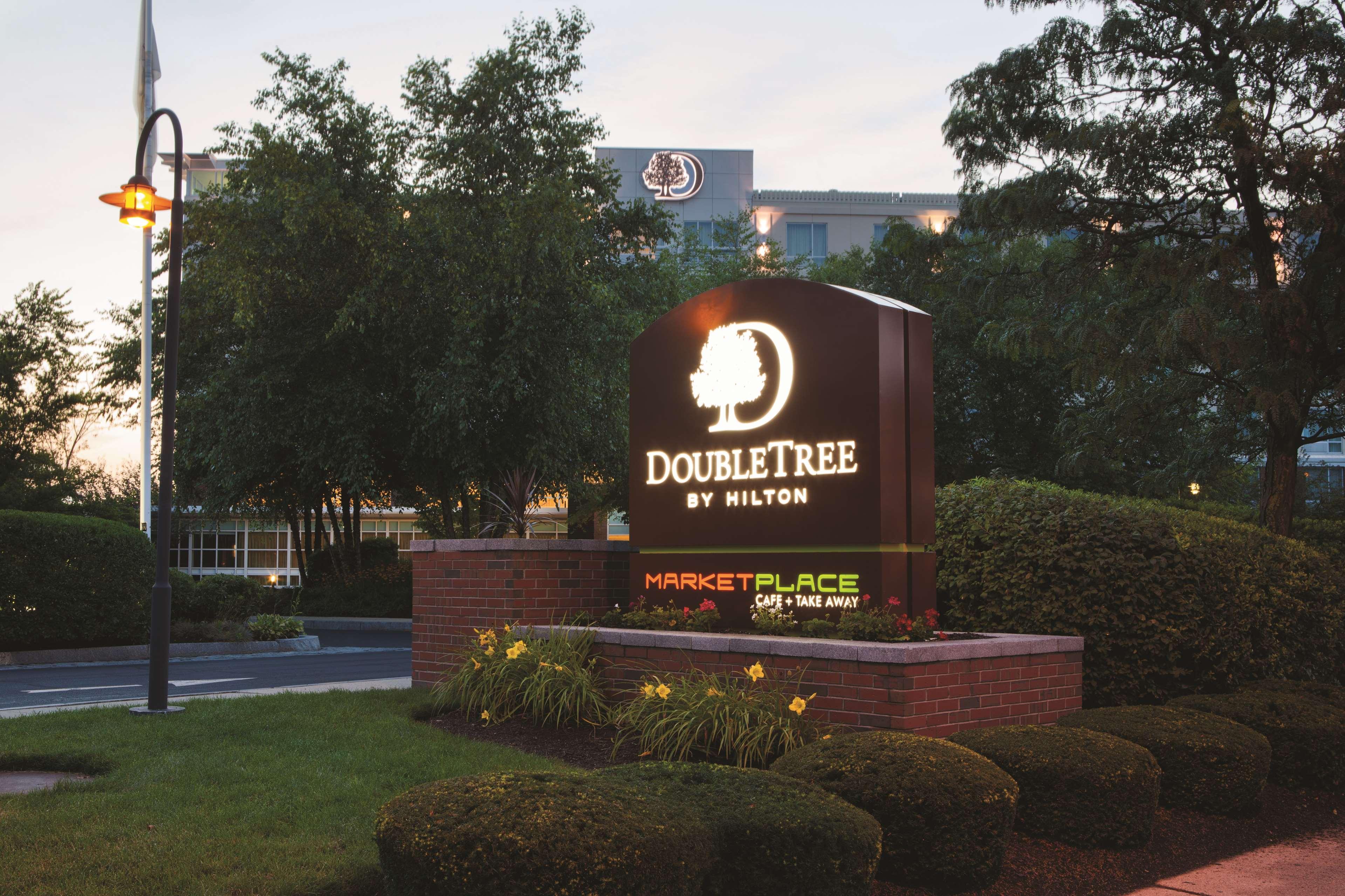 Doubletree By Hilton Bayside Hotel