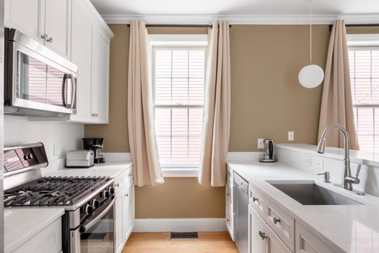 South 3br W Wd Balcony Nr Restaurants Bos-749 Apartamento Boston