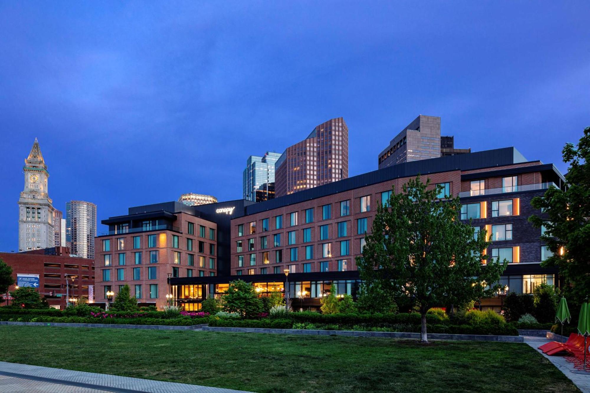 Canopy By Hilton Downtown 4*