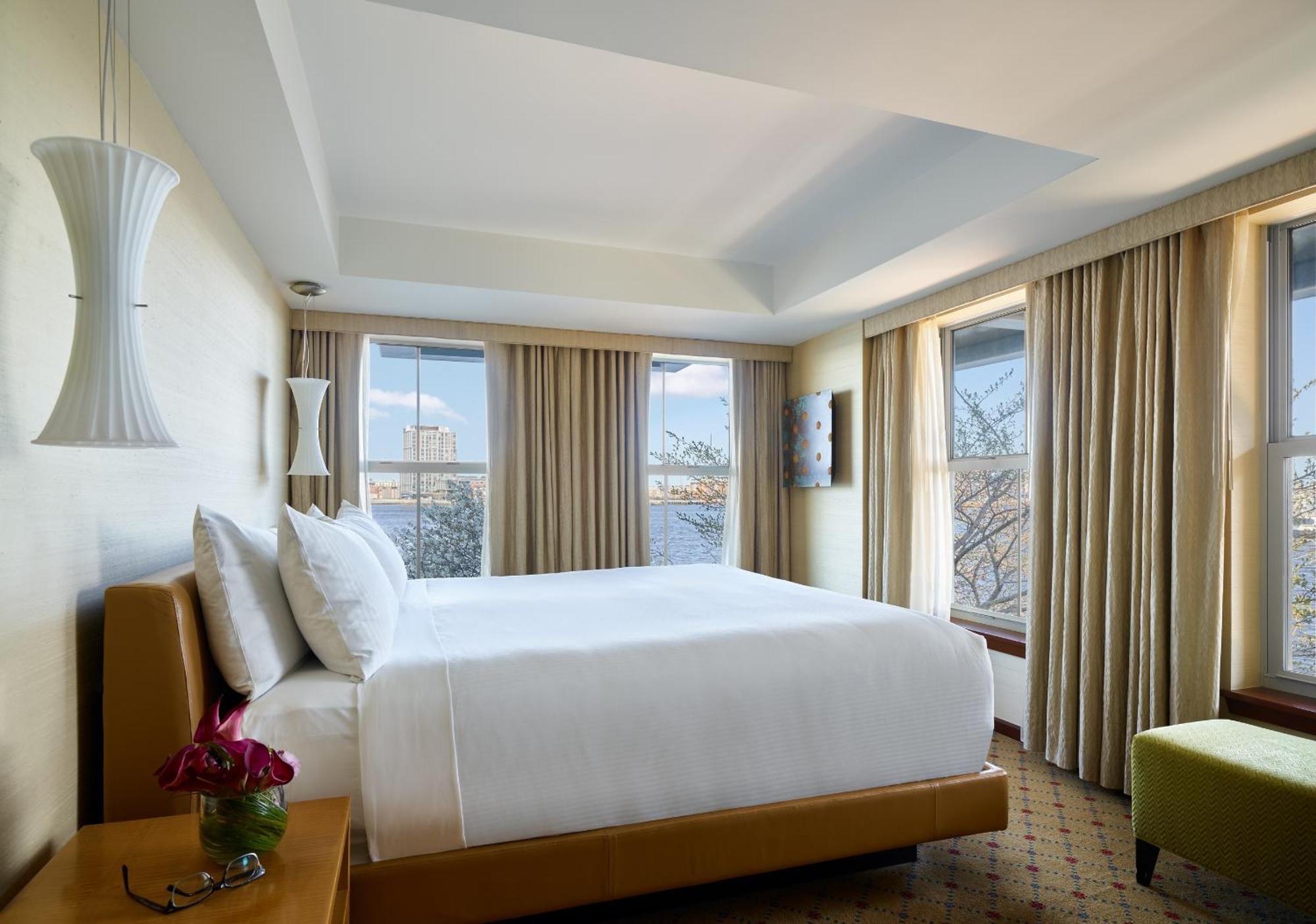 Battery Wharf Hotel, Waterfront Boston