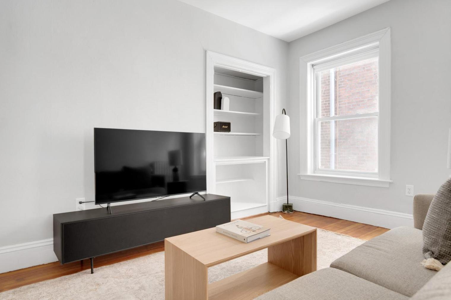 2br In Desirable Quiet Area Nrgrocery T-stop Bos-537 Apartment