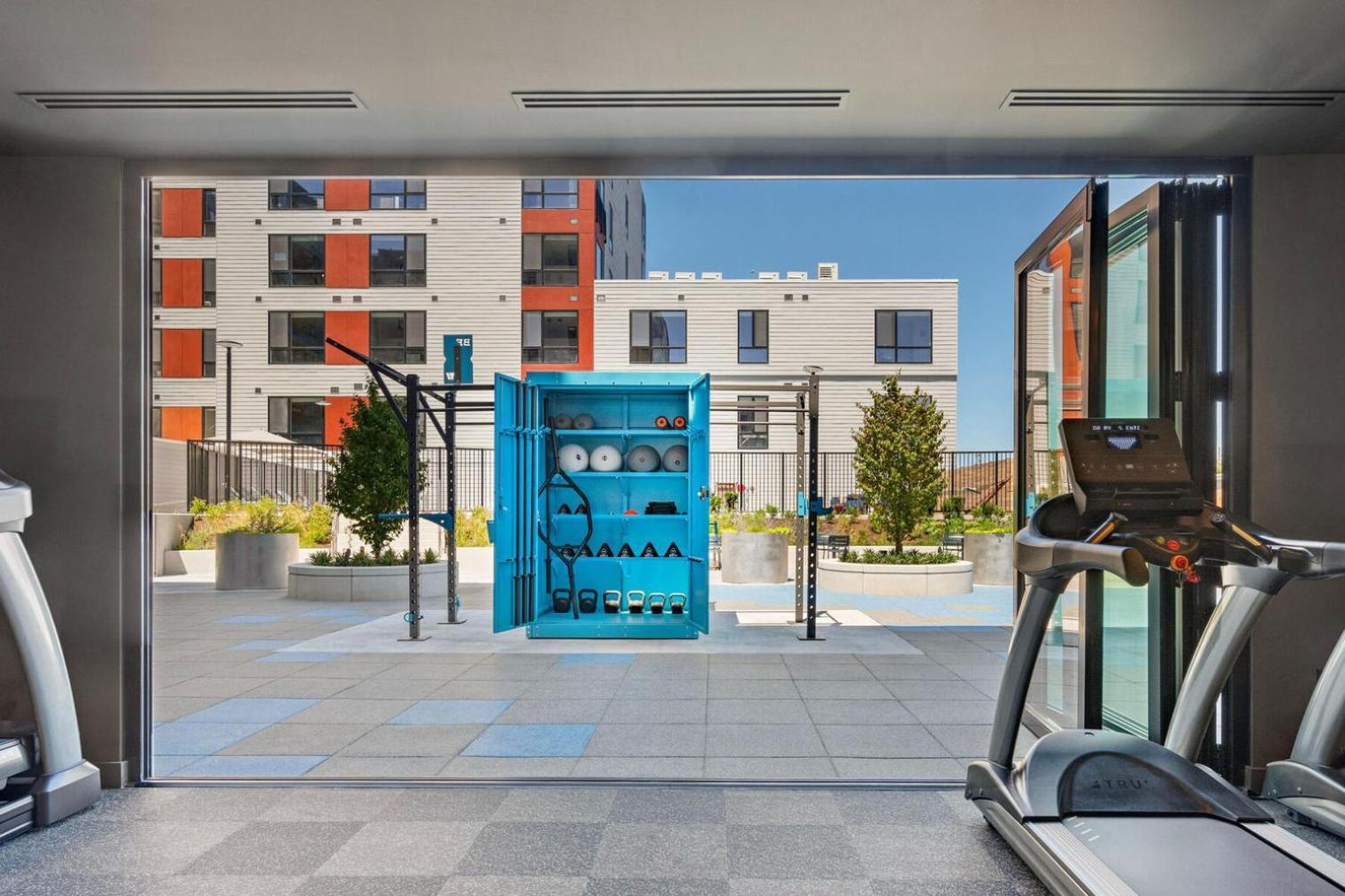 Blueground Revere Gym Ev Charging Pool Wd Bos-1089 Apartment