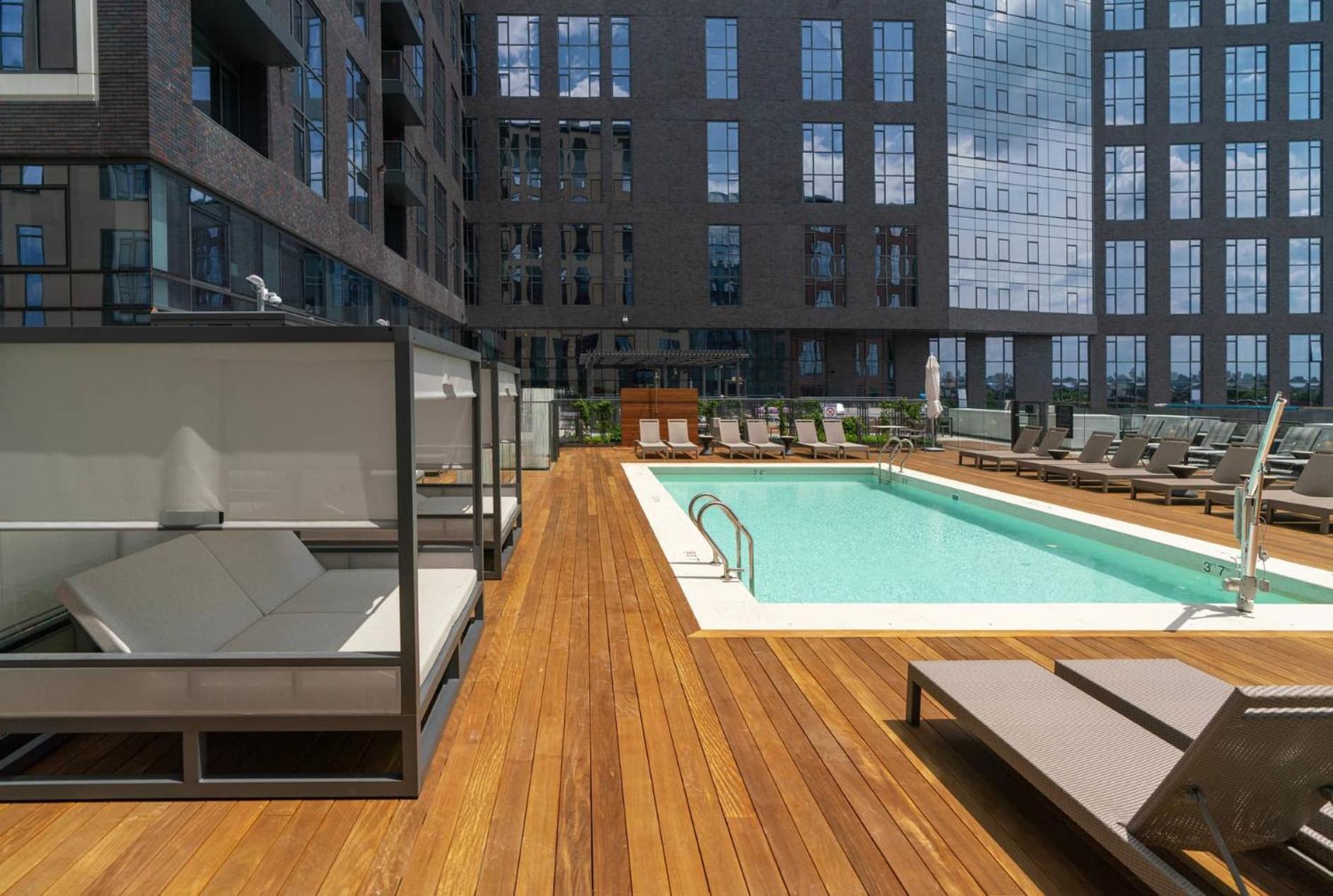 Royale Club Family Collection By Orchard Group * Boston