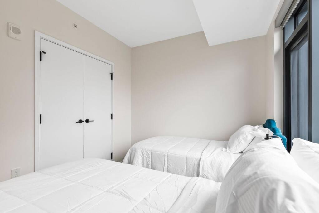 Royale Club Family Collection By Orchard Group * Boston