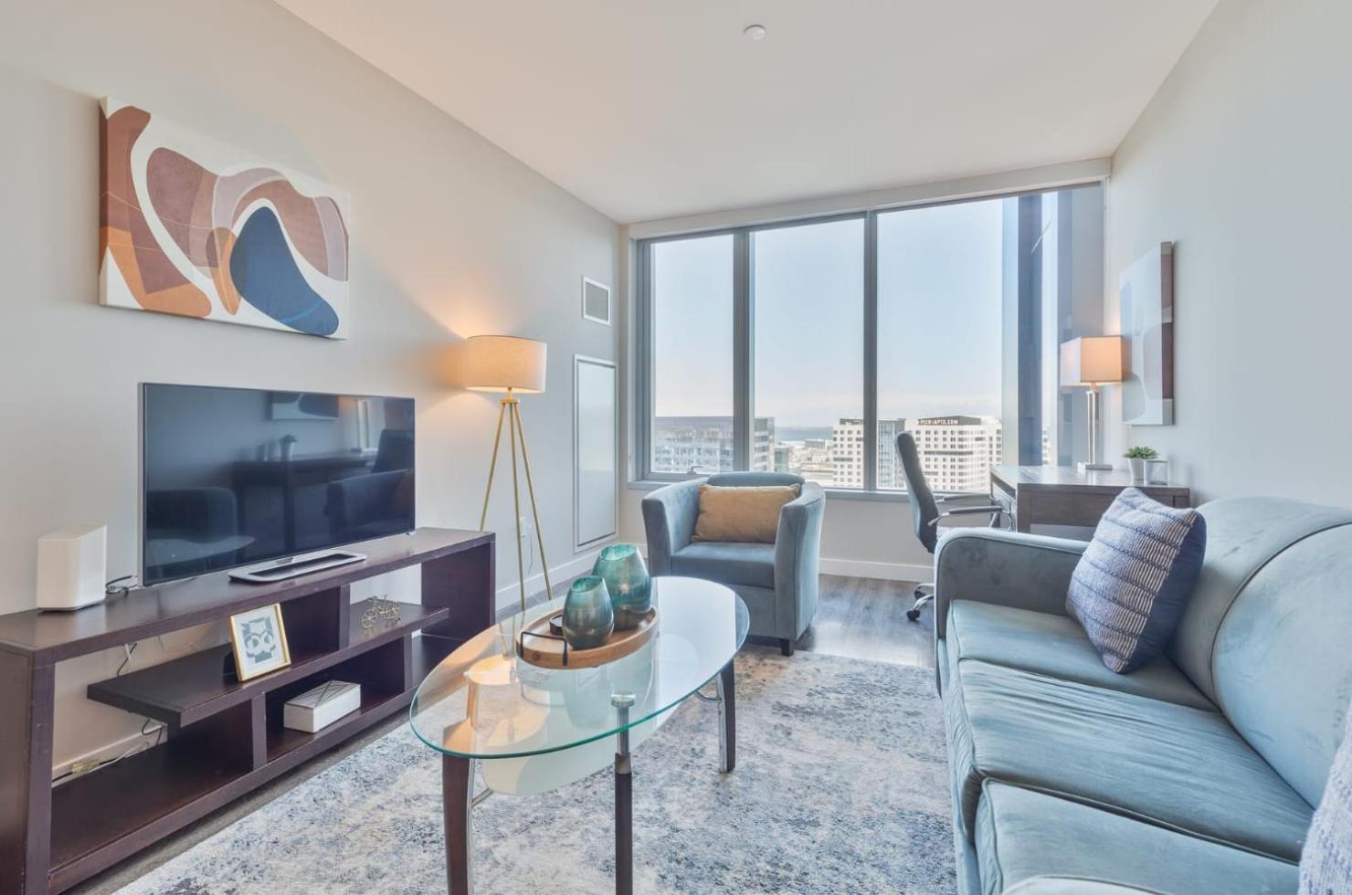 Luxury With Water Views * Boston