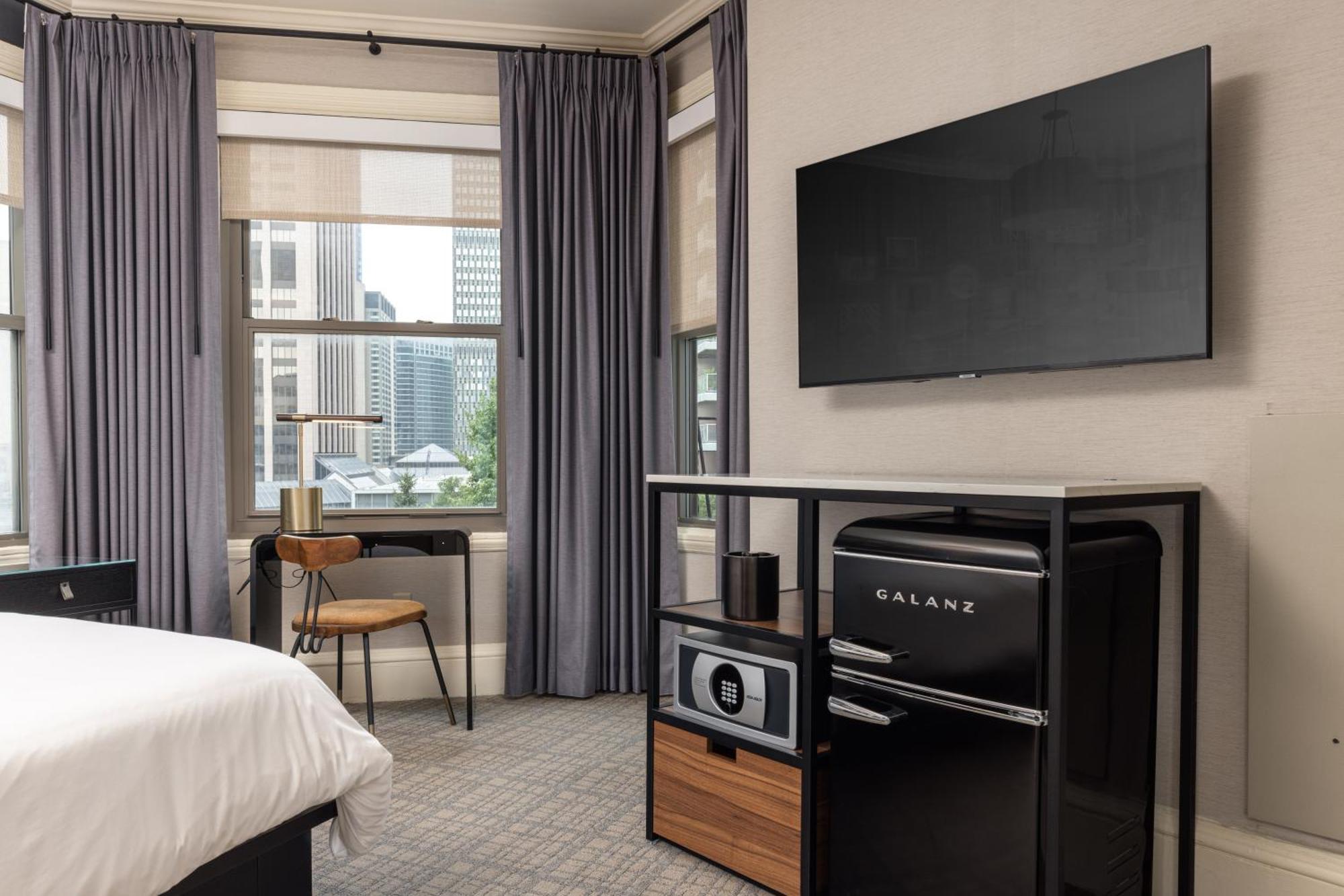 Hotel Copley Square Hotel, A Found
