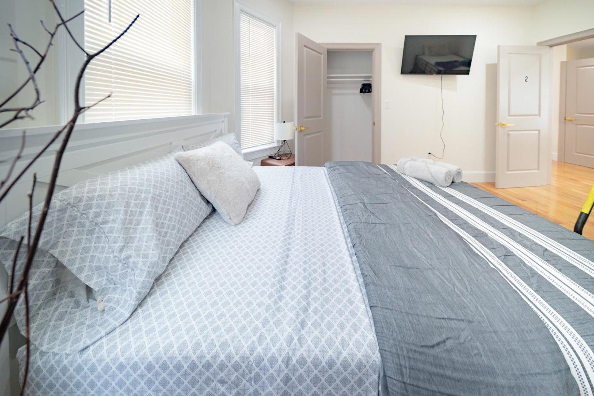 Apartment 82 - 3Br Boston - Stylish Stay Near Mbta Boston