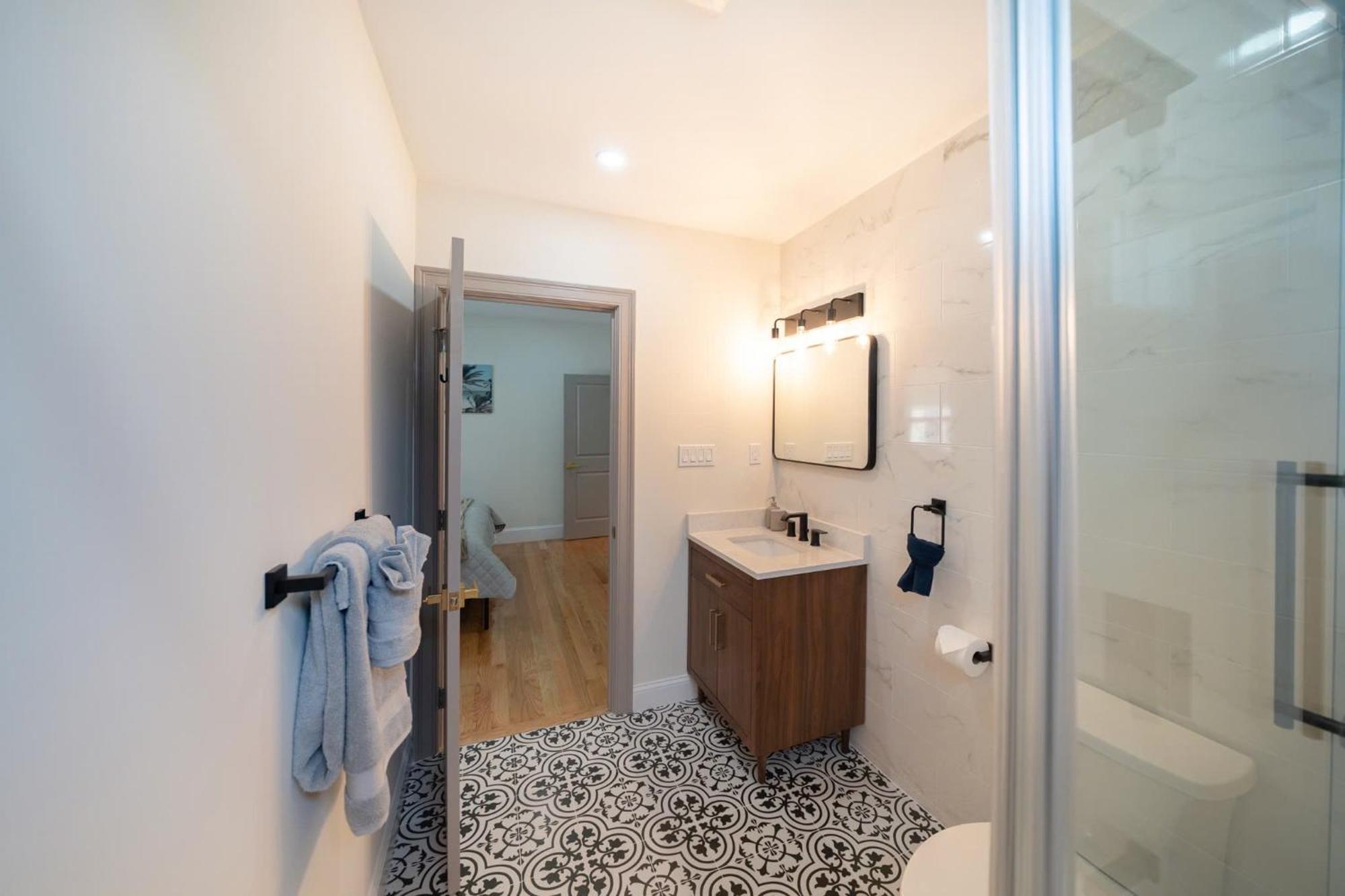 82 - 3Br Boston - Stylish Stay Near Mbta Apartment *