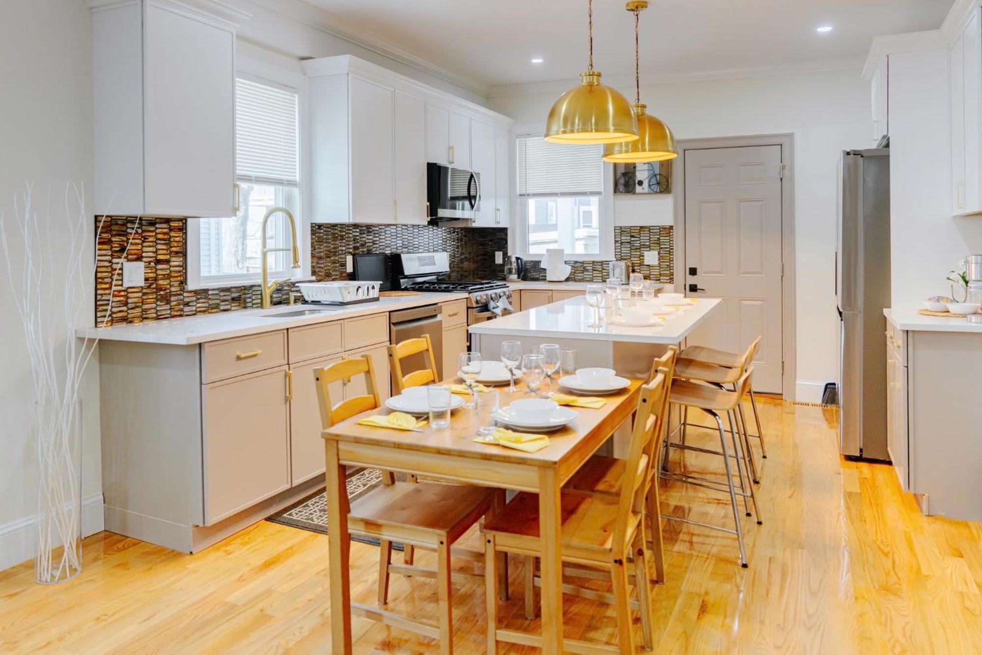 82 - 3Br Boston - Stylish Stay Near Mbta Apartment Boston