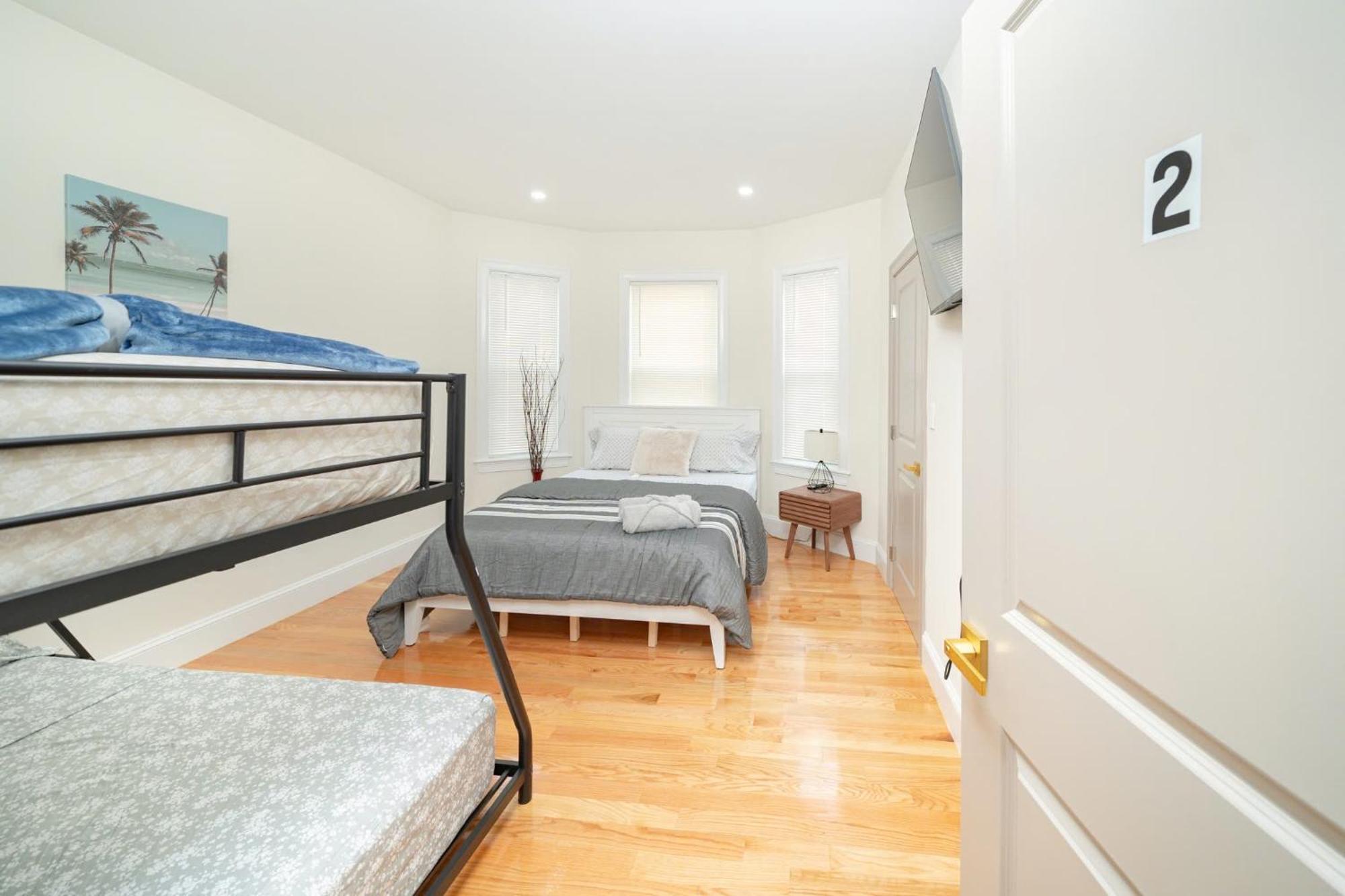 Apartment 82 - 3Br Boston - Stylish Stay Near Mbta Boston
