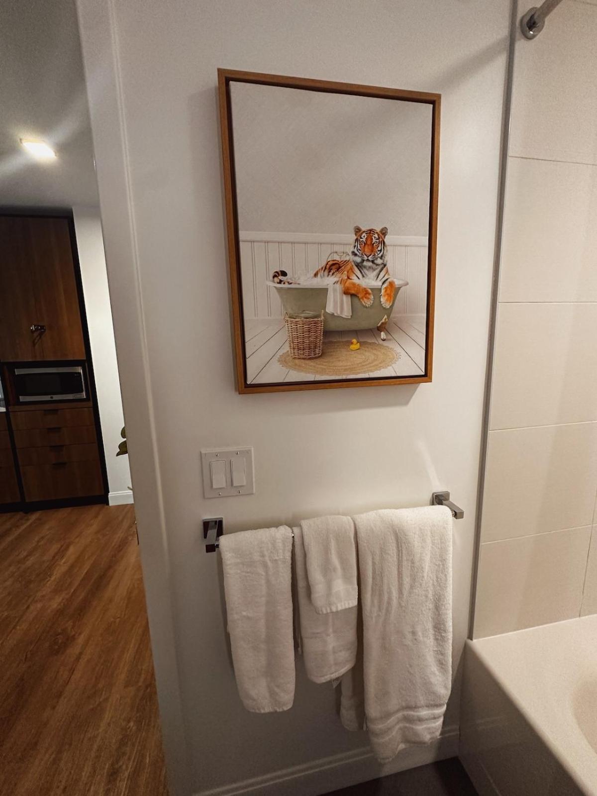South End Luxe Family Getaway Apartment *