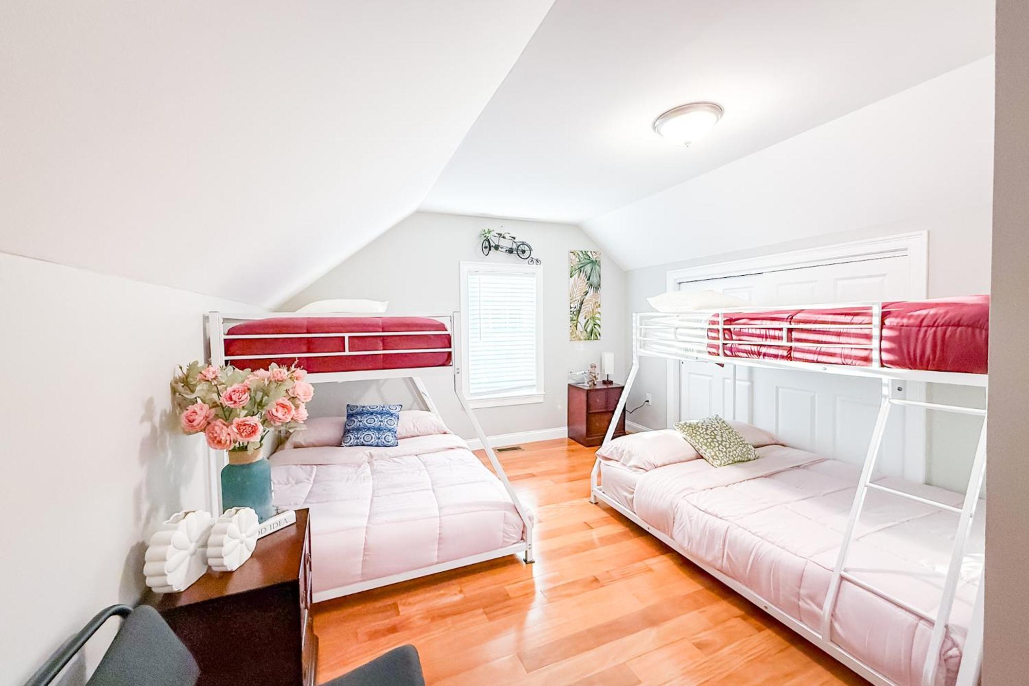40-newly Renovated, Stylish And Beautiful With 4br *