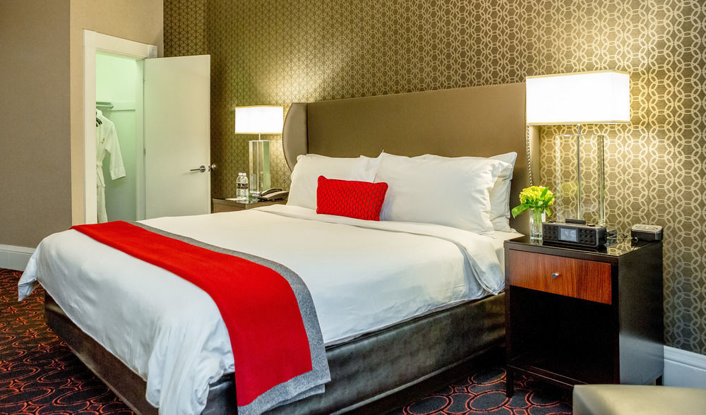 Copley Square Hotel, A Found