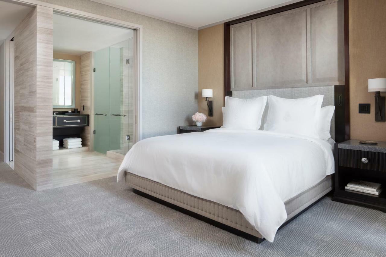 Four Seasons One Dalton Street, 5* Boston