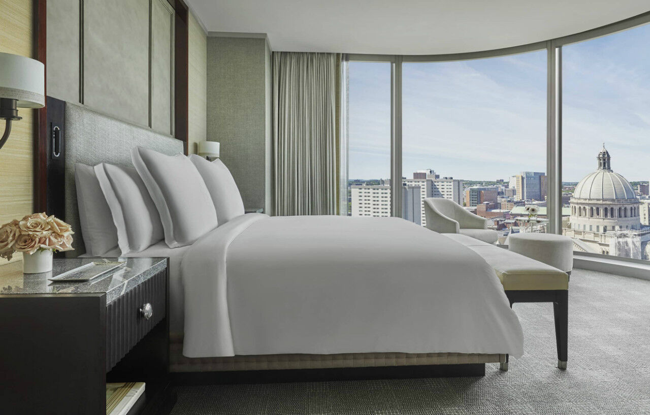 Four Seasons One Dalton Street, 5*